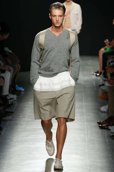 Look 33